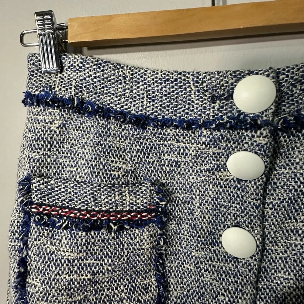ZARA BASICS Chic Boucle Knit Tweed Skirt w/ Button-front Closure - Picture 3 of 6
